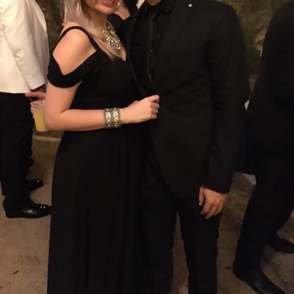 Black Beautiful Dress - Picture 3 of 5